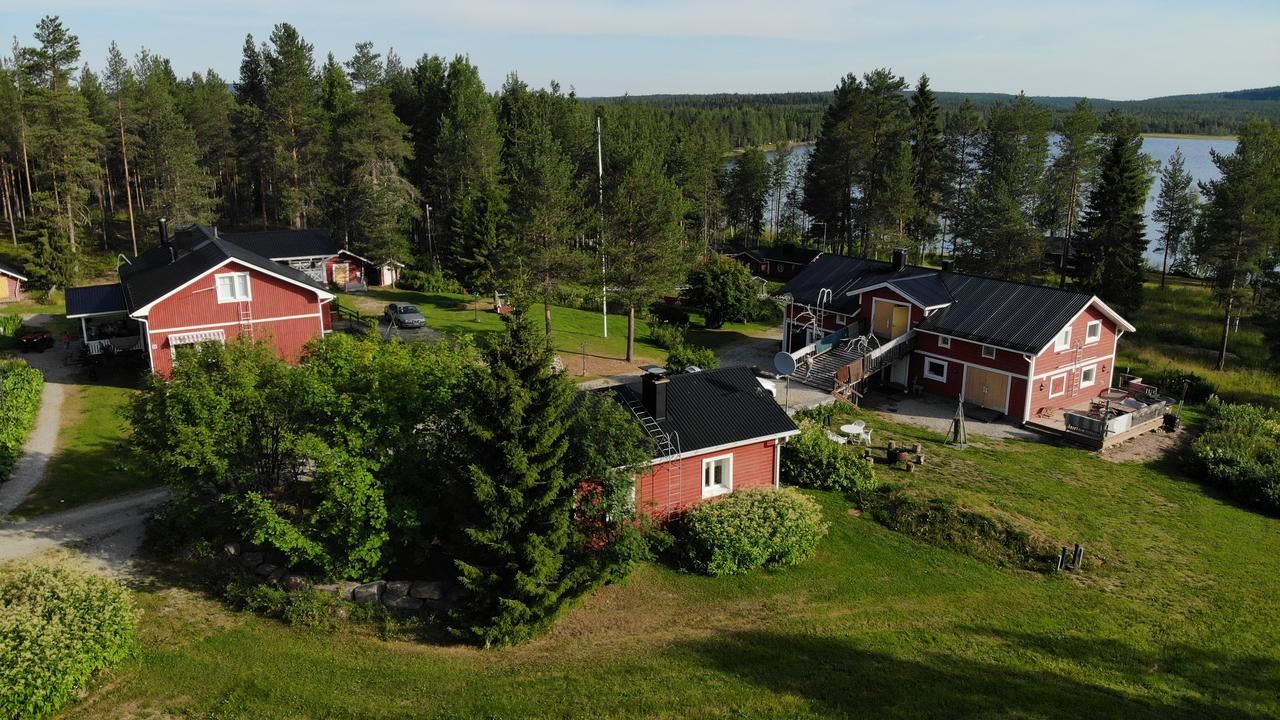 Дома для отпуска Puolukkamaan Pirtit Cottages Lampsijärvi-6