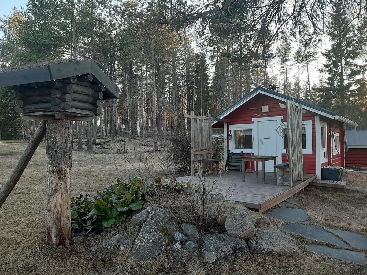 Дома для отпуска Puolukkamaan Pirtit Cottages Lampsijärvi