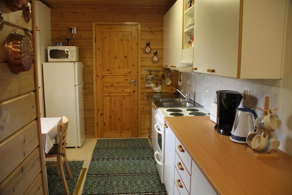 Дома для отпуска Puolukkamaan Pirtit Cottages Lampsijärvi-59